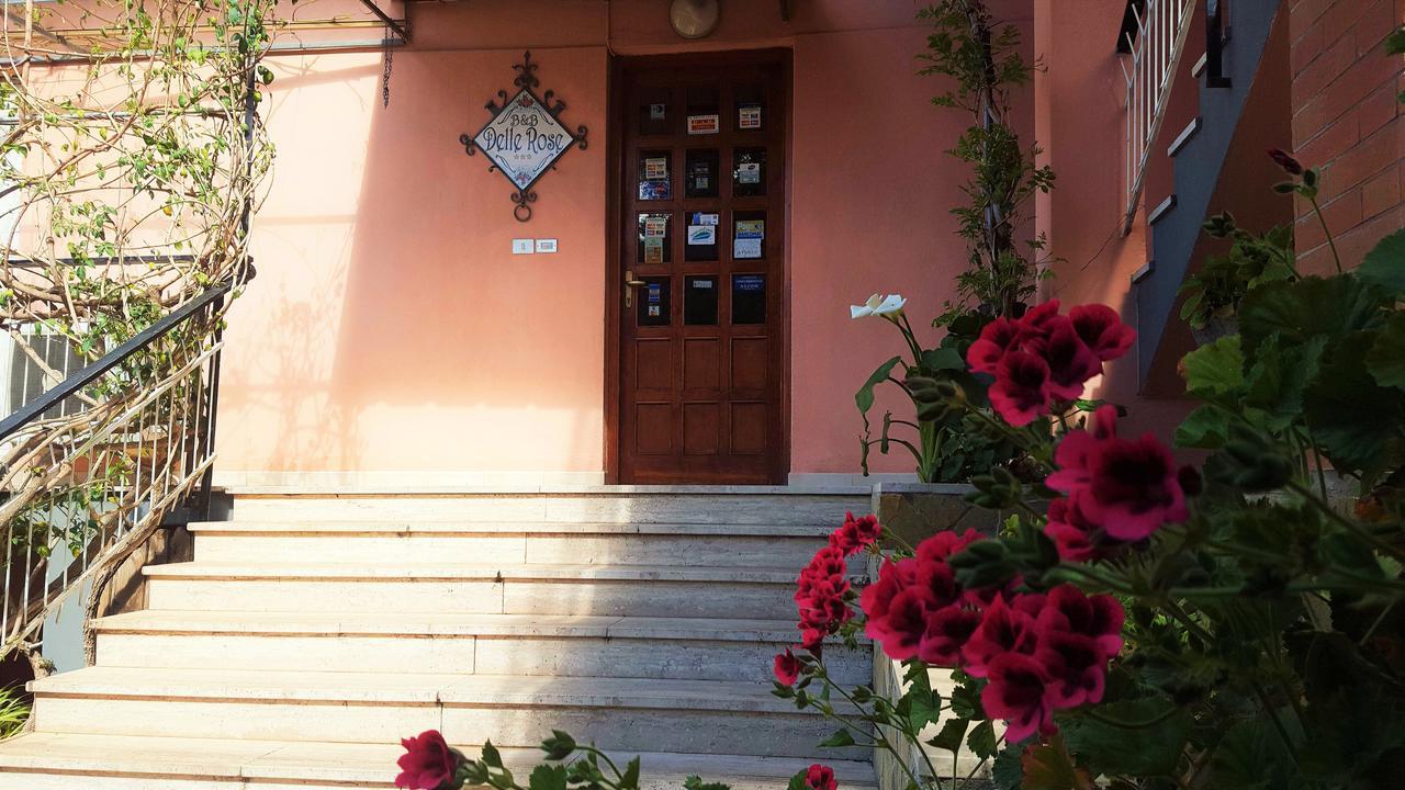 مبيت وإفطار تْشيفالو Delle Rose المظهر الخارجي الصورة